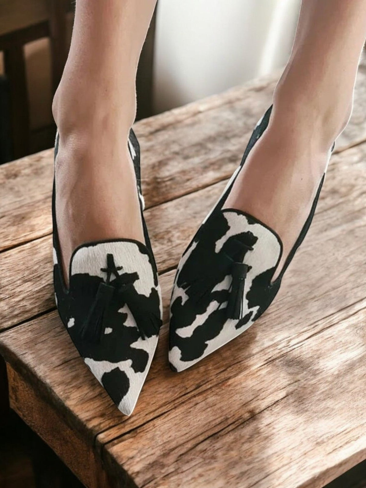 Women's Pointed Toe Loafers with Tassel Detail and Contrast Trim - 3