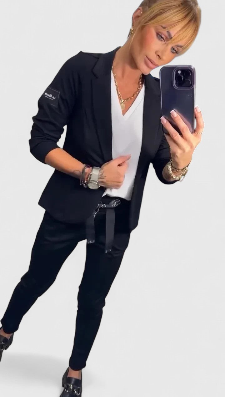 Women's Blazer and Jogger Two-Piece Set - 2