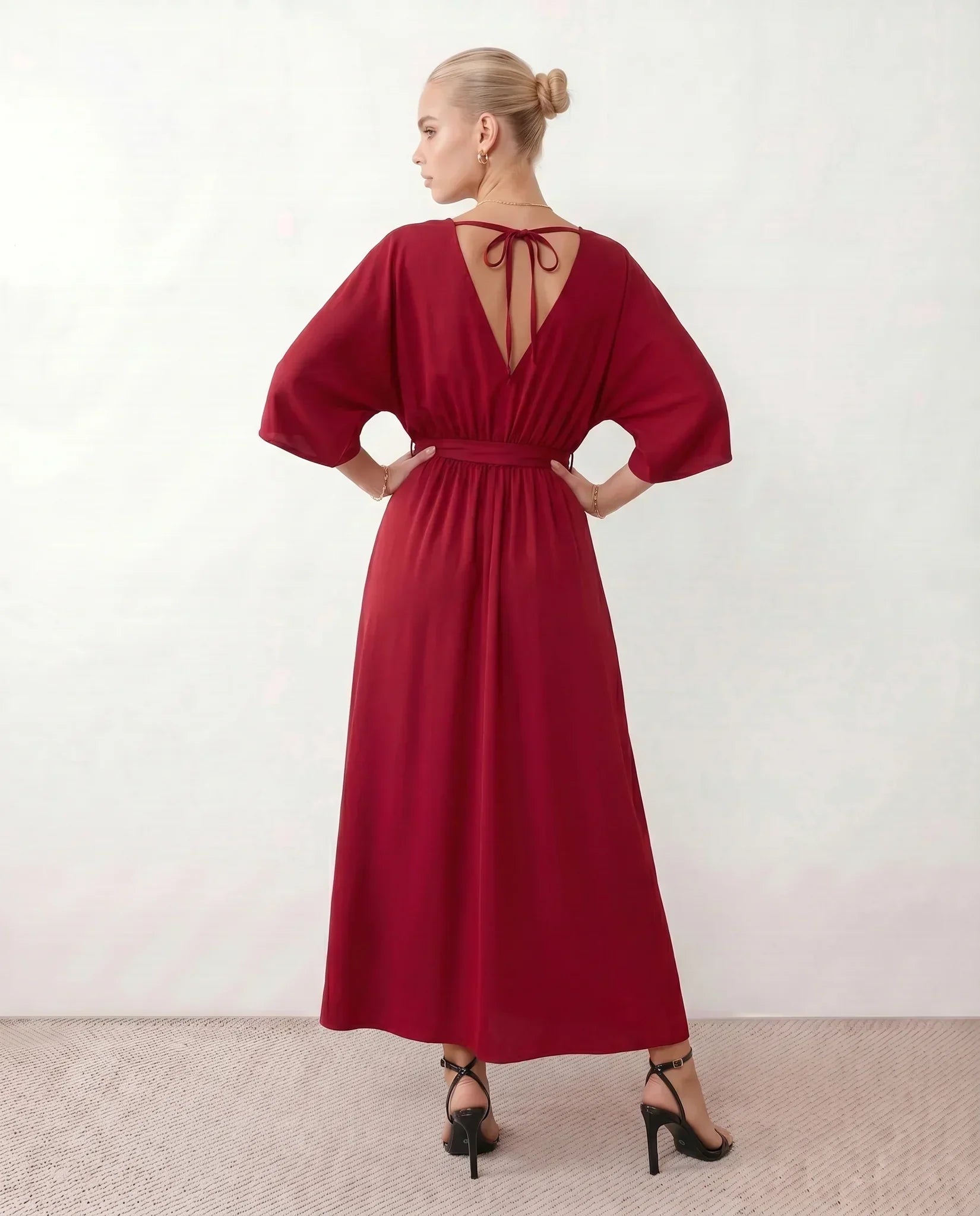 Women's Maxi Dress with Open Back and Tie-Back V-Neck - 10