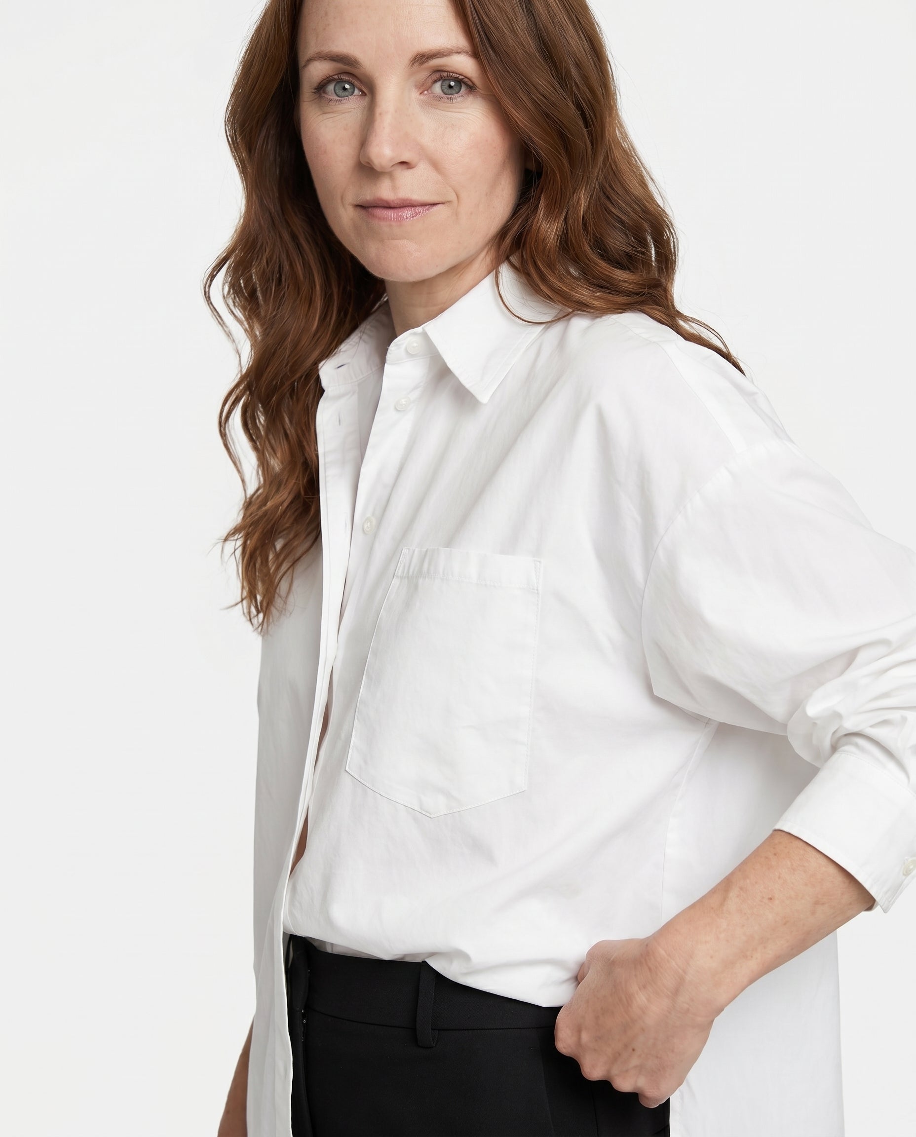 Women's Oversized Shirt with Collar and Chest Pocket - 2