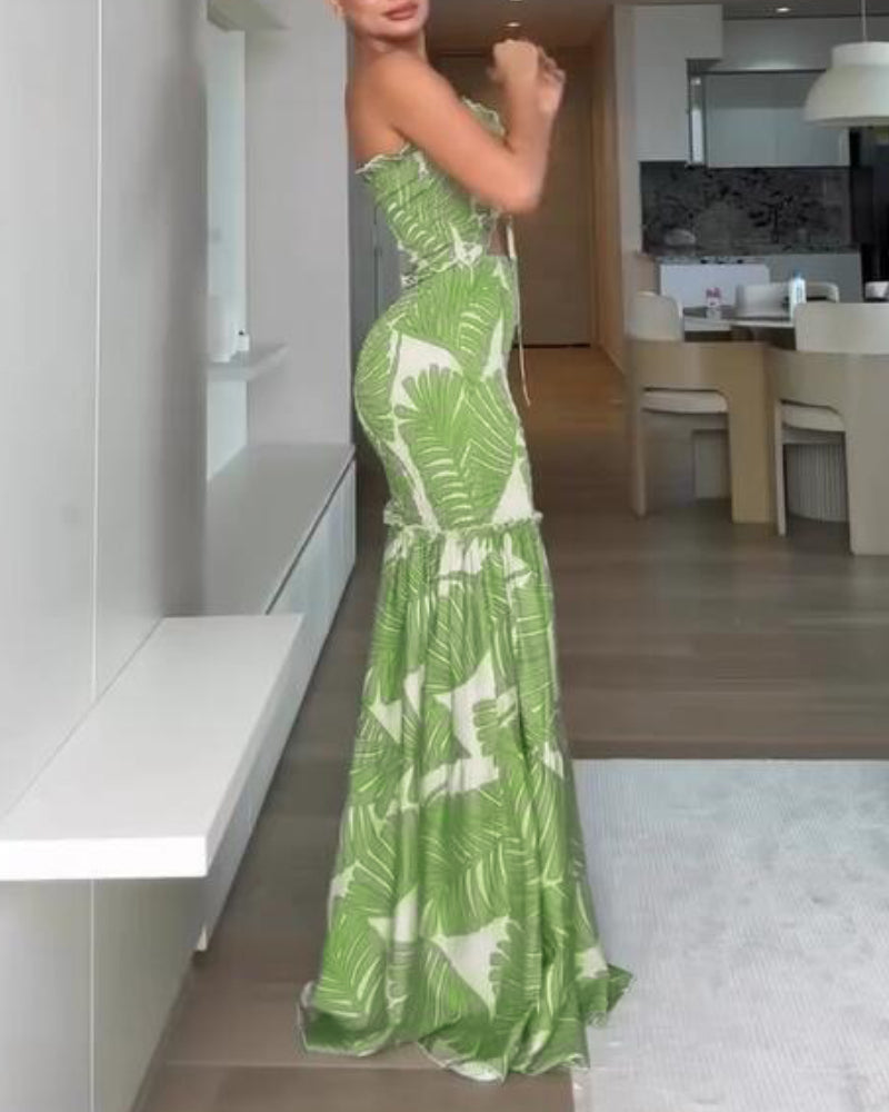 Women's Halter Tropical Print Maxi Dress with Cutout and Tied Waist - 10