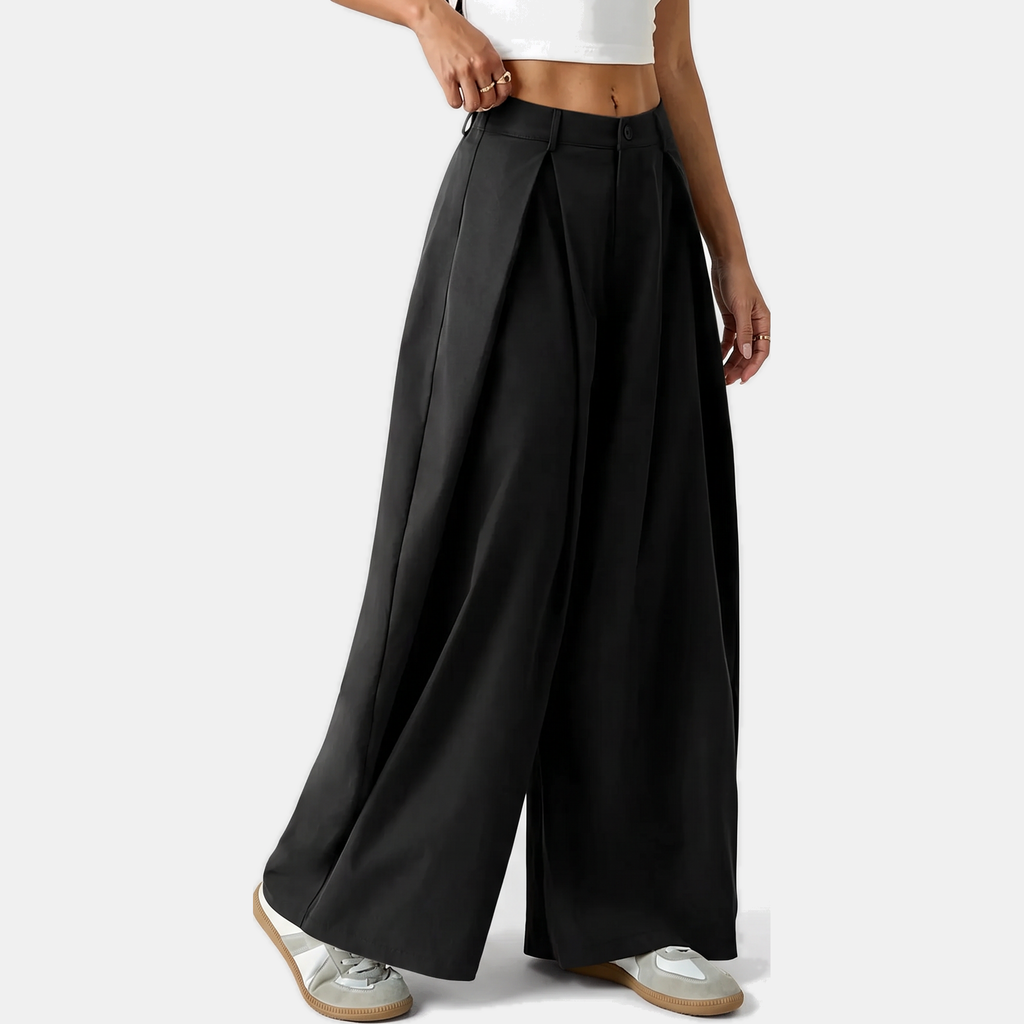 Women's Pleated Low Rise Wide Leg Trousers - 4