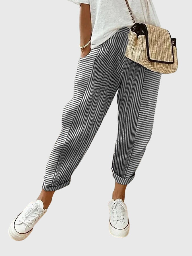 Women's Trousers with Elastic Waistband and Side Pockets - Black