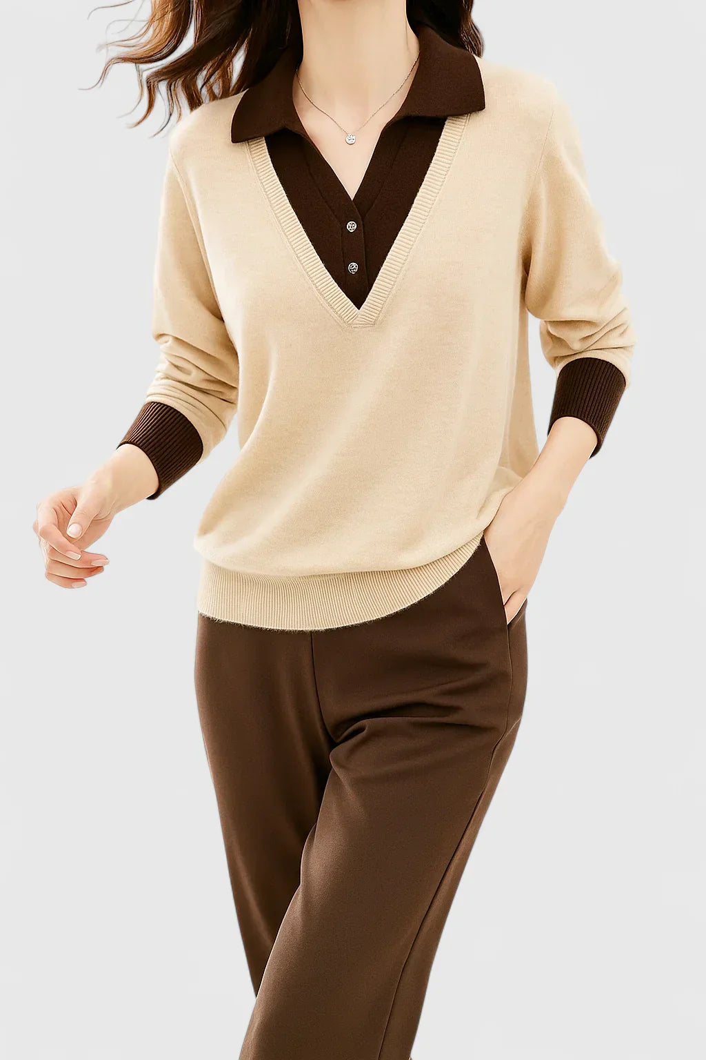 Women's Jumper with Collar and Contrast Cuffs - Beige