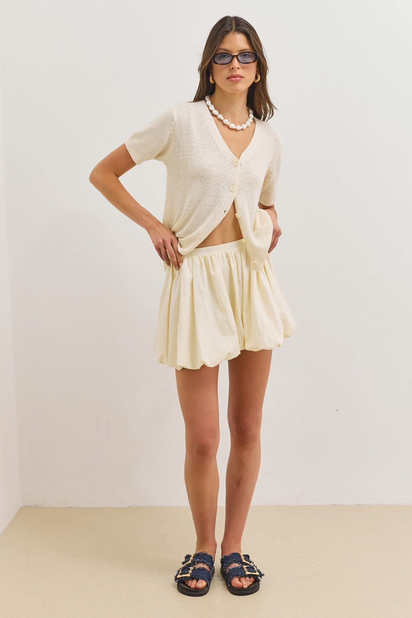 Women's Short Cardigan V-Neck Short Sleeve Button-Up Textured Knit