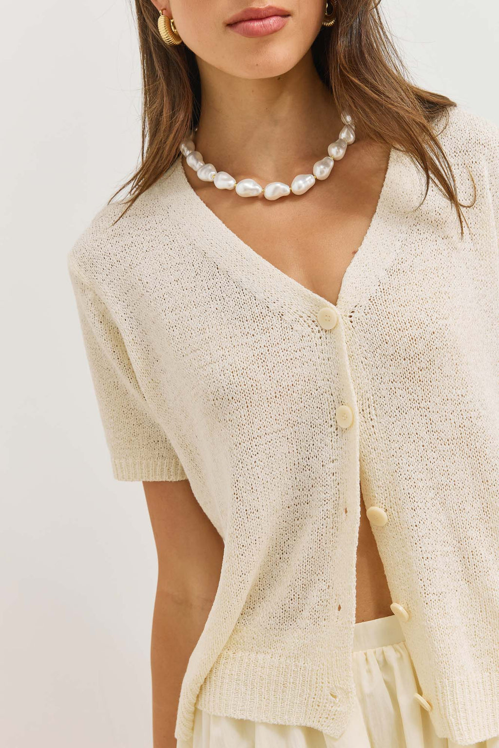 Women's Short Cardigan V-Neck Short Sleeve Button-Up Textured Knit - White