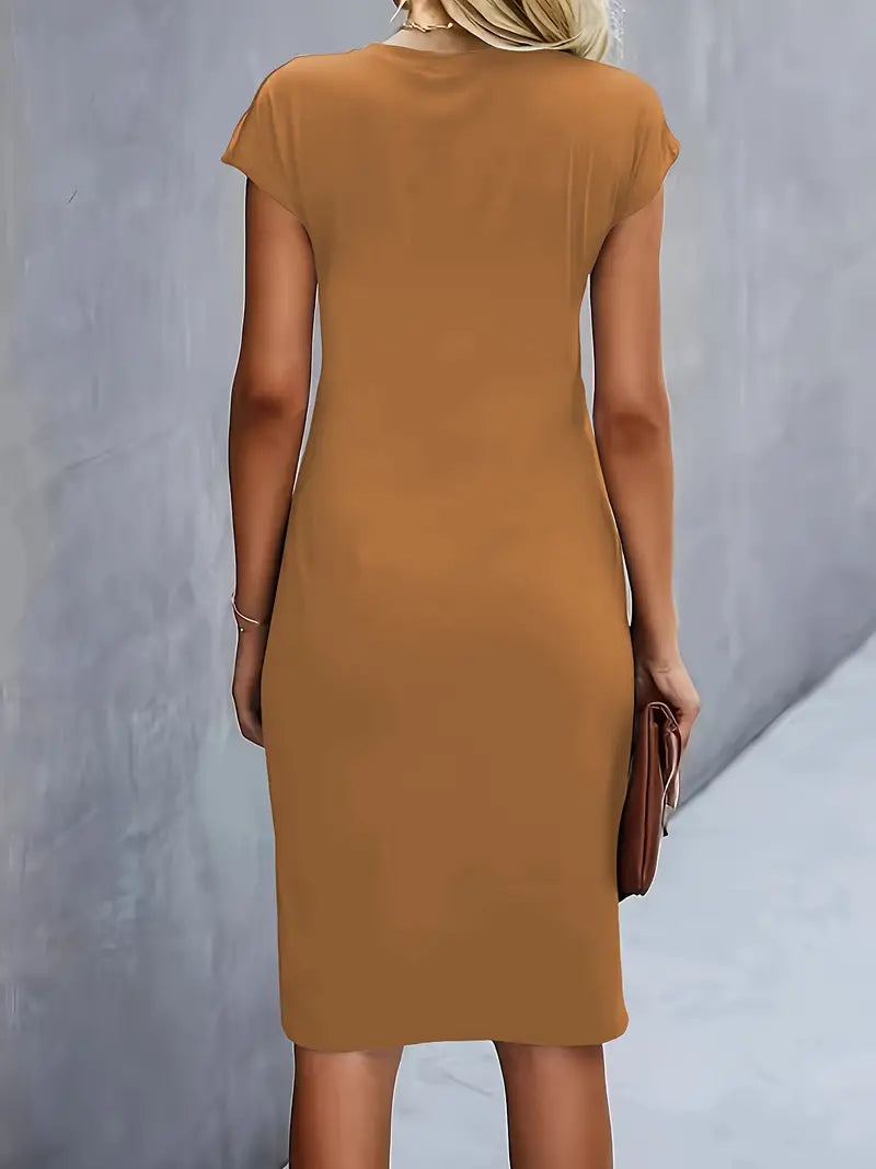 Women's Midi Dress with Round Neck and Ruched Waist - 9