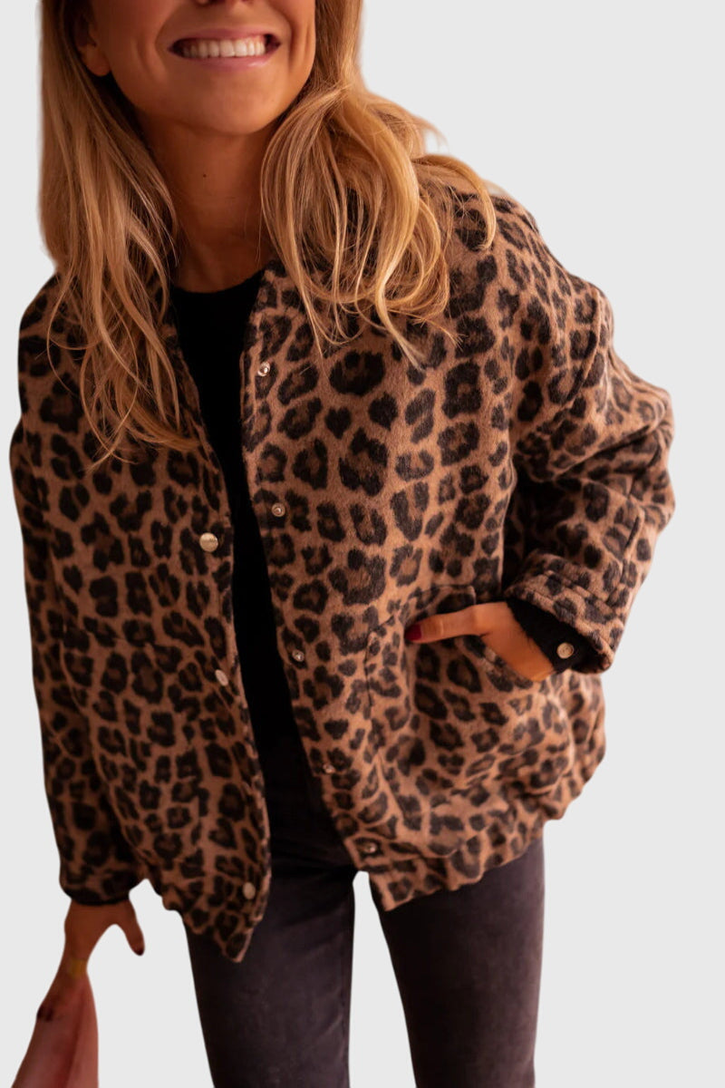 Women's Jacket with Leopard Print and Snap Buttons - Leopard