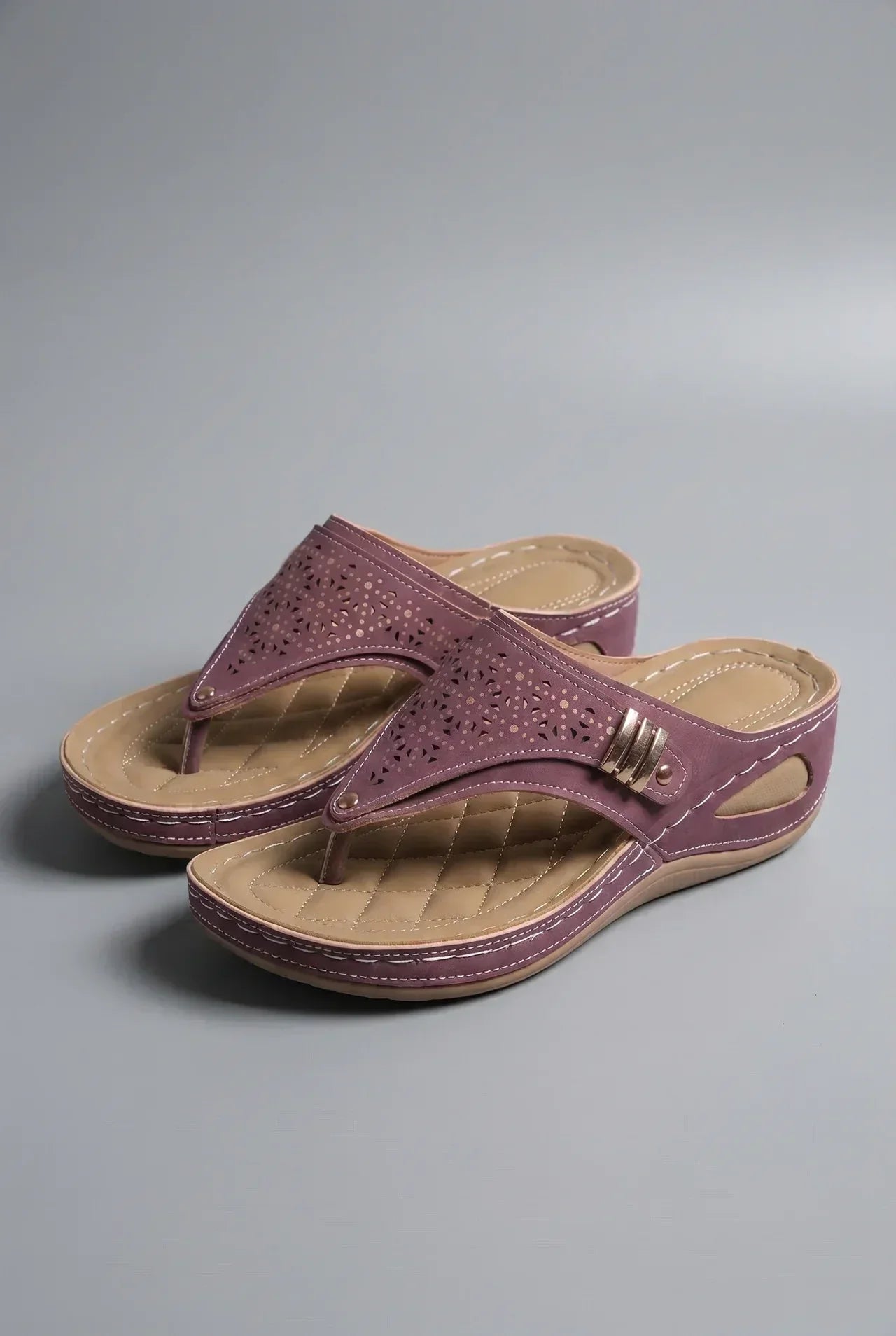 Women's Wide Fit Wedge Sandals with Toe Post Strap - 3