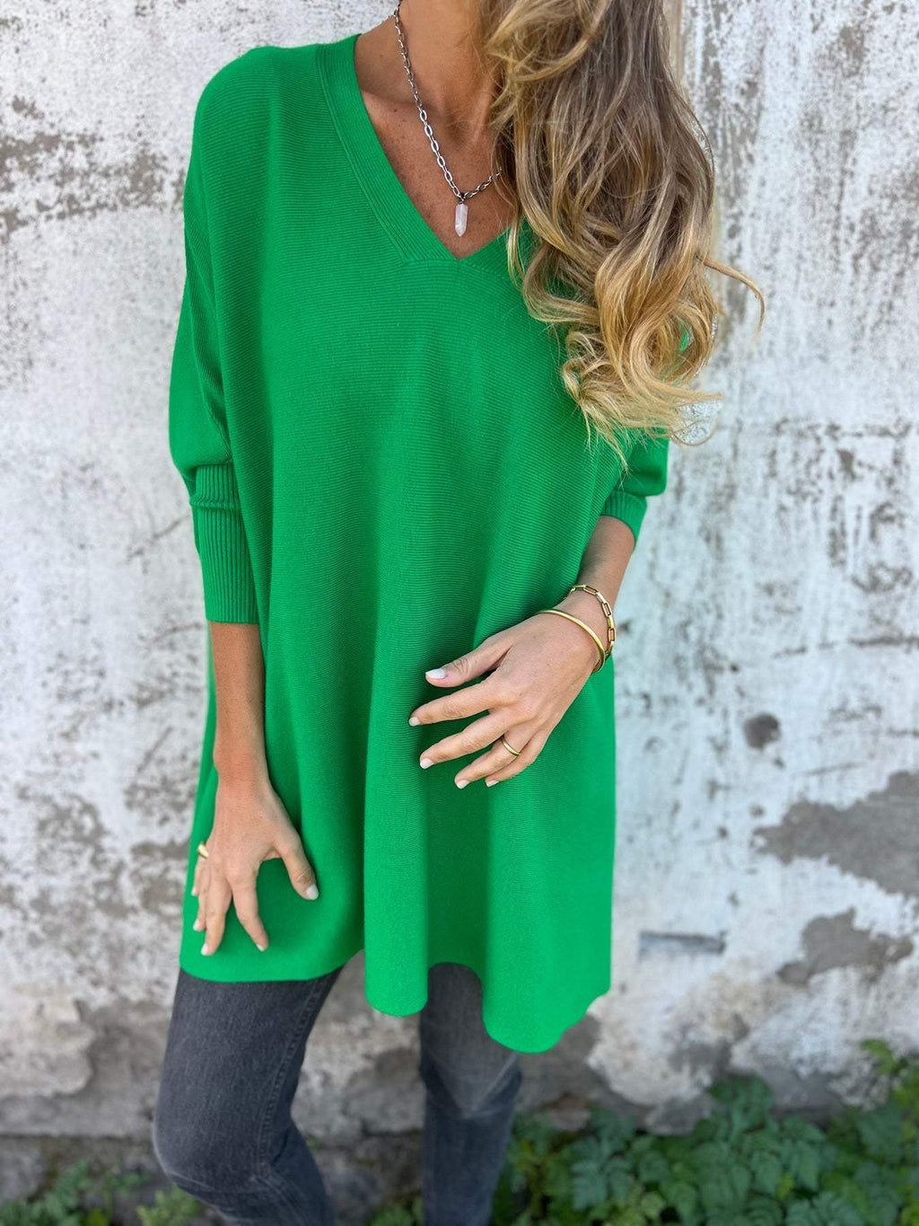Women's Jumper Oversized with V-Neck and Ribbed Cuffs - Green