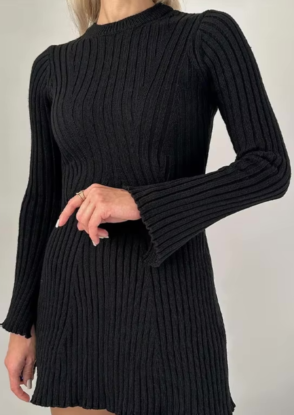 Women's Ribbed Mini Dress with Long Sleeves - 9