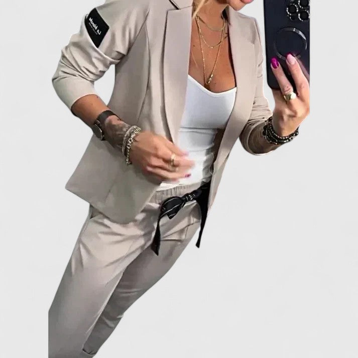 Women's Blazer and Jogger Two-Piece Set - 5