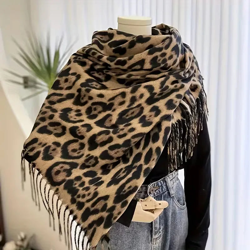 Women's Winter Scarf with Fringed Edges and Leopard Print - 2