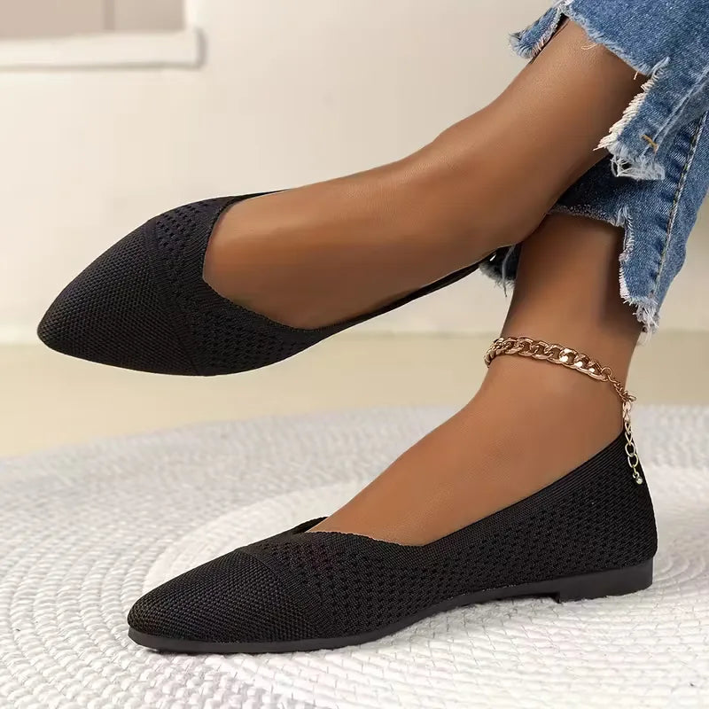 Women's Pointed Toe Knit Ballet Flats - 7