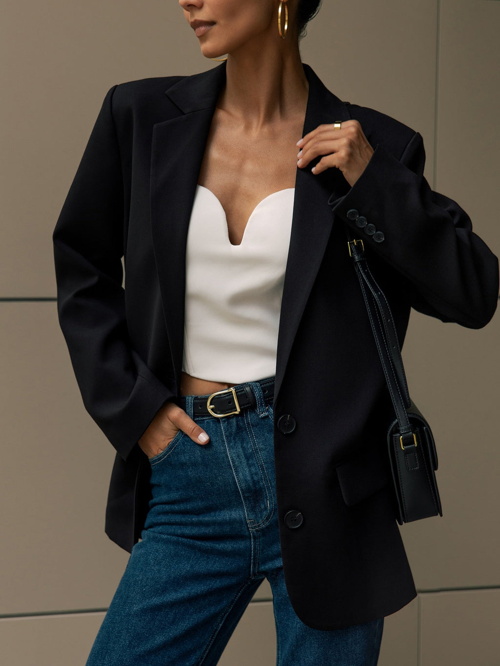 Women's Single-Breasted Blazer with Structured Shoulders