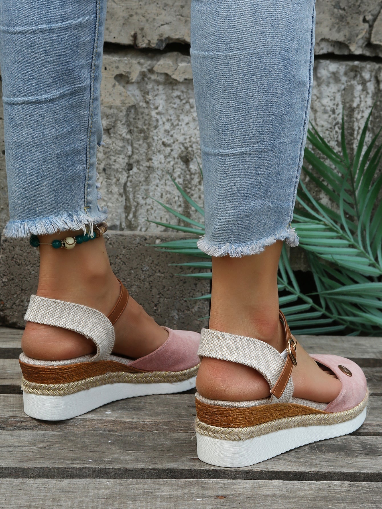 Women's Espadrille Wedge Sandals with Closed Toe and Ankle Strap - 4