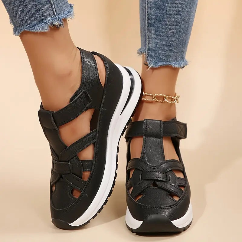 Women's Sandals with Woven Front and Platform Sole - Black