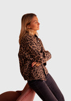 Women's Jacket with Leopard Print and Snap Buttons - 9