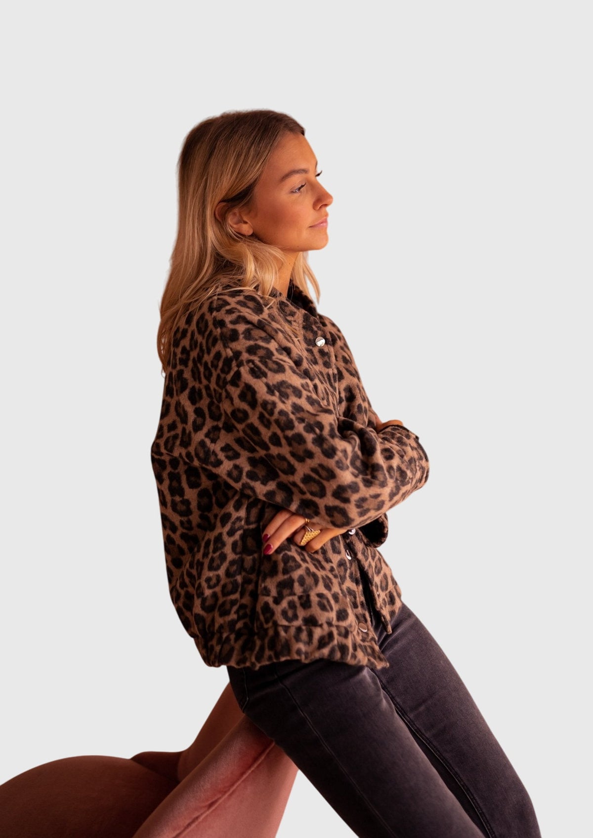 Women's Jacket with Leopard Print and Snap Buttons - 9