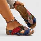 Women's Sandals with Leaf-Cut Straps and Wedge Sole - Blue