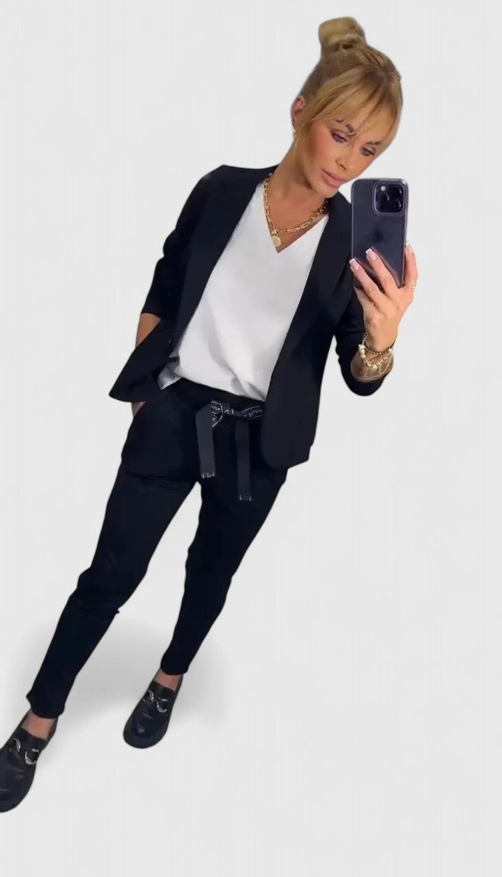 Women's Blazer and Jogger Two-Piece Set - 8