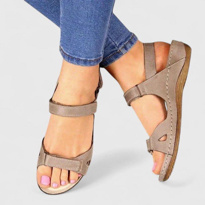 Women's Sandals with Adjustable Straps and Wedge Sole - Grey