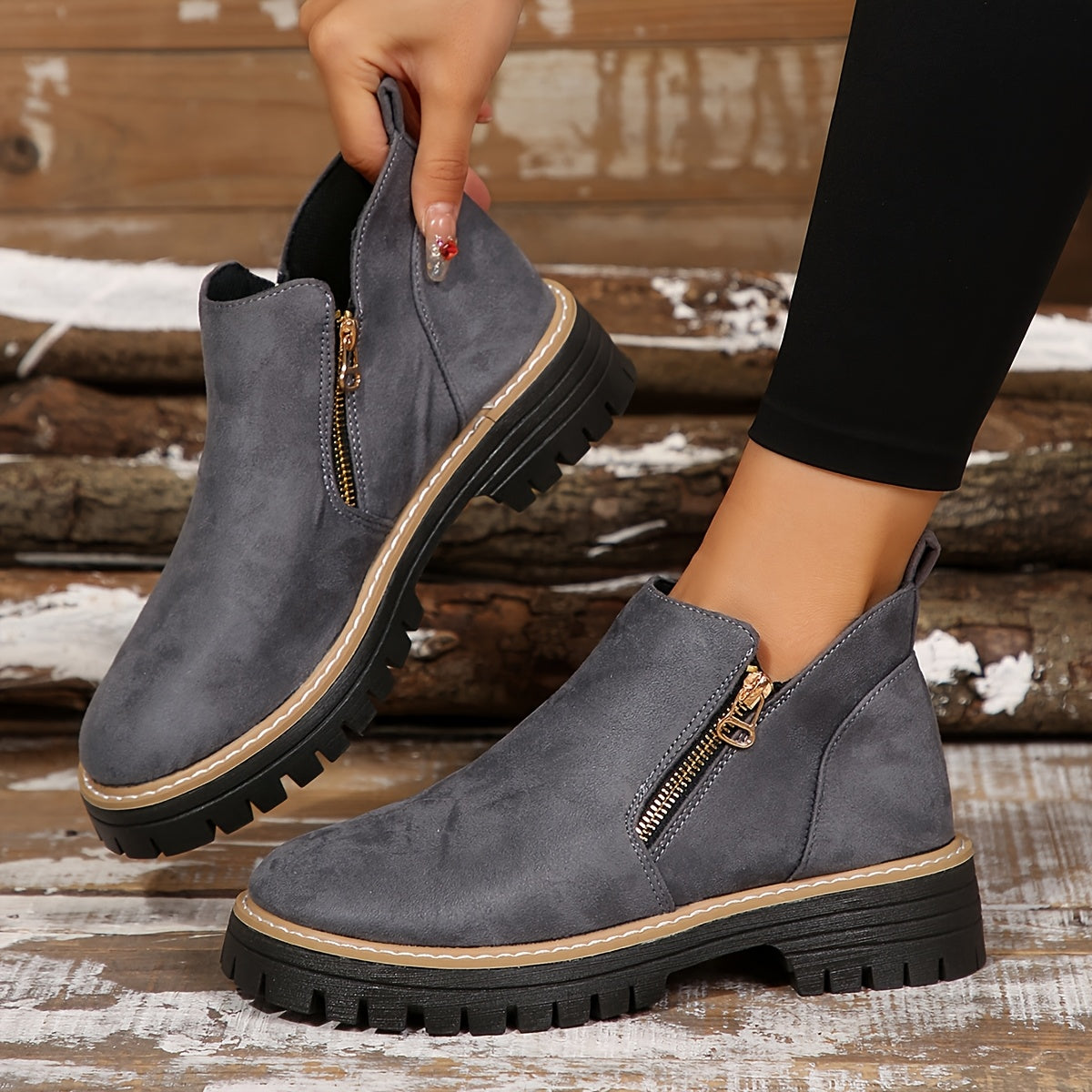 Women's Ankle Boots with Side Zip and Chunky Sole - 7