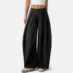 Women's Pleated Low Rise Wide Leg Trousers - Black