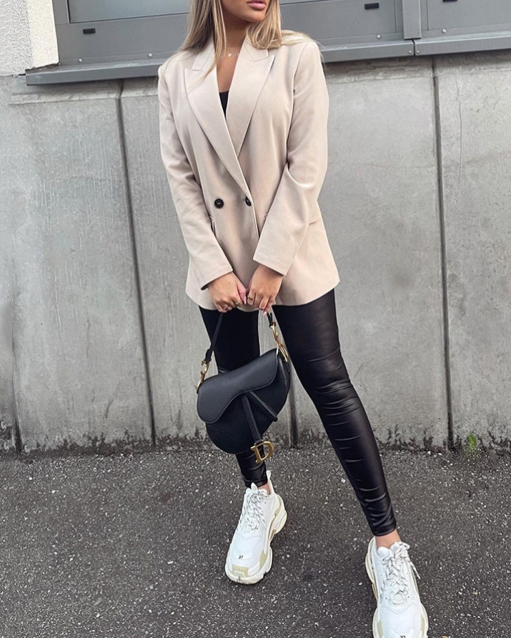 Women's Double-Breasted Blazer with Notched Lapels and Structured Silhouette - 18