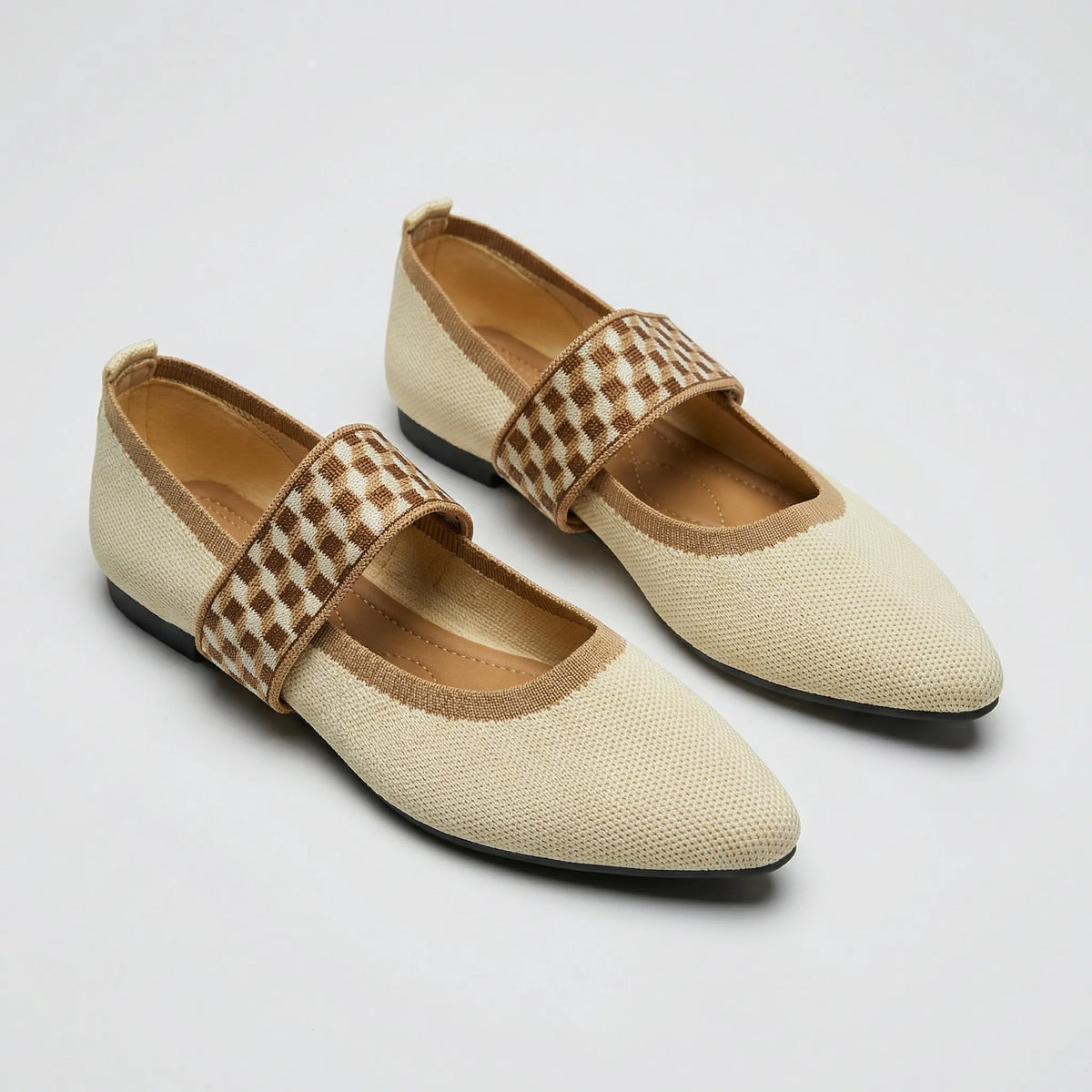 Women's Mary Jane Flats with Elastic Strap and Pointed Toe - 6