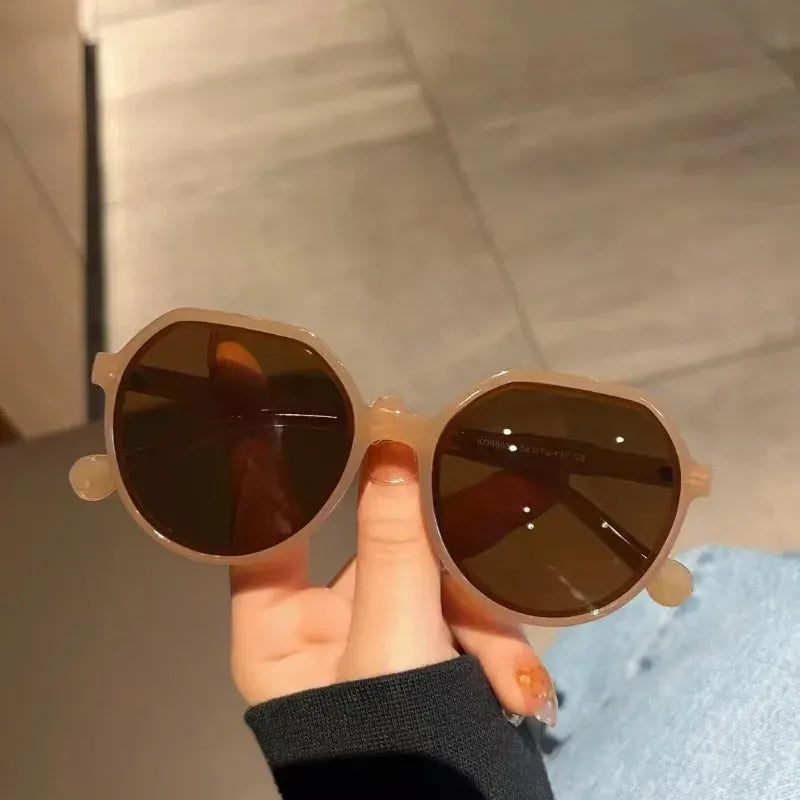 Women's Oversized Hexagon Sunglasses with Geometric Frame - Brown