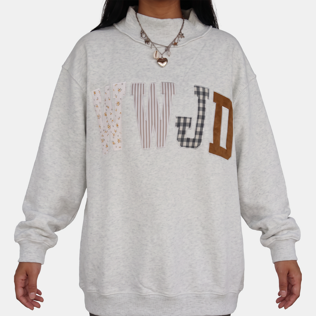 Women's Graphic Crewneck Oversized Sweatshirt with Patchwork Appliqué - Gray