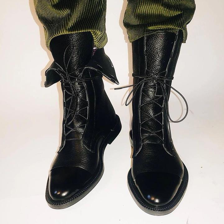 Women's Lace-Up Ankle Boots with Round Toe - 11