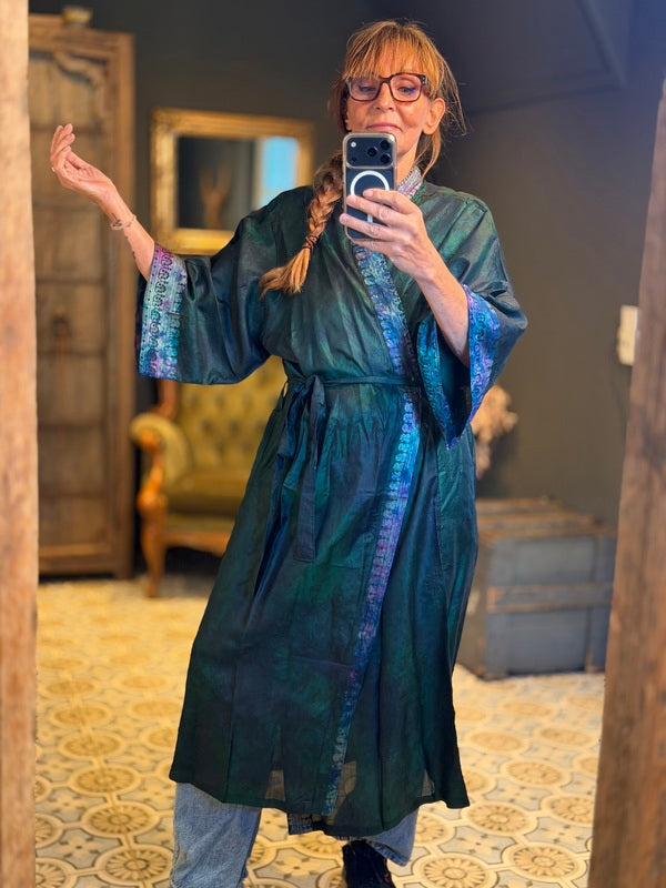 Women's Long Kimono with Tie-Dye Pattern and Belt - 2