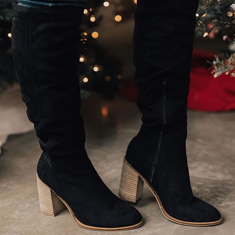Women's Knee-High Boots with Block Heel and Side Zip - Black