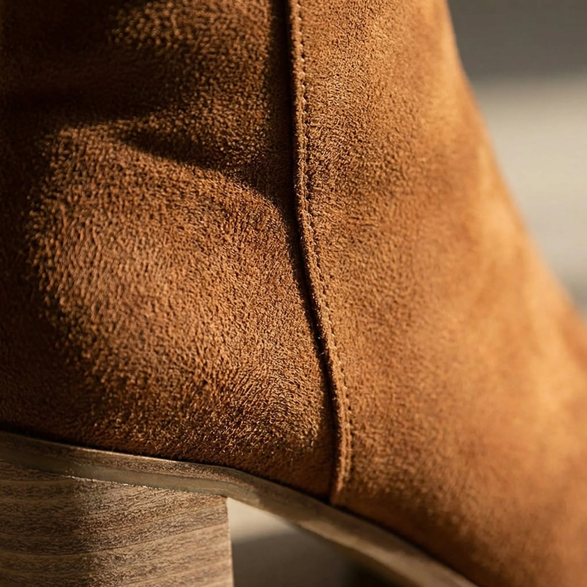 Women's Knee-High Boots with Block Heel and Side Zip - 6