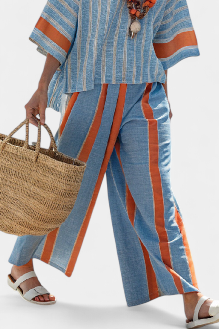 Women's Striped Top and Wide-Leg Trousers Set with Three-Quarter Sleeves - 3