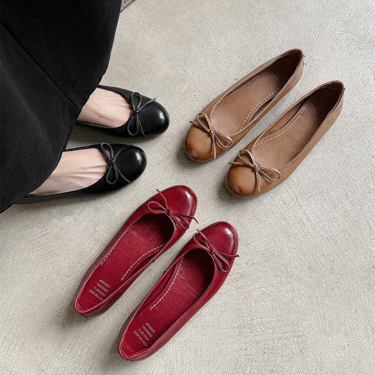 Women's Ballet Flats with Bow Detail Round Toe - 7