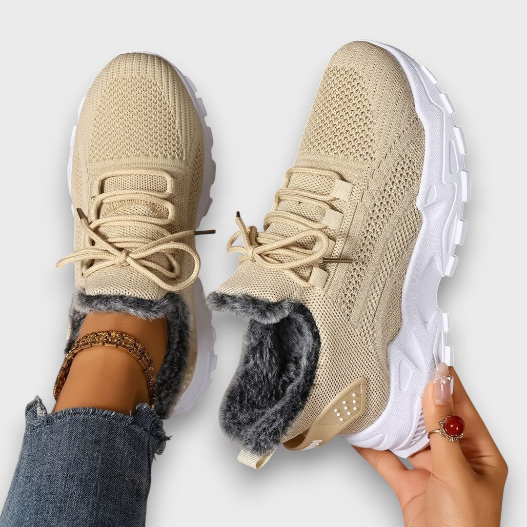 Women's Lace-Up Winter Trainers with Faux Fur Lining - Beige