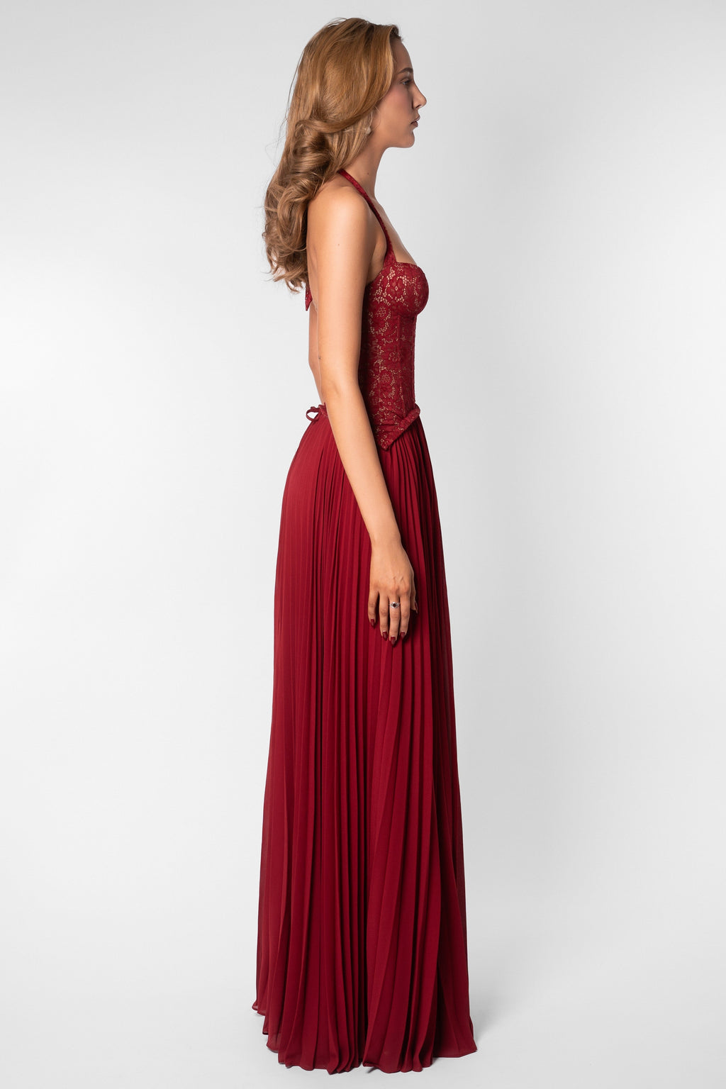 Women's Sweetheart Maxi Dress with Lace Bodice and Pleated Skirt - 12