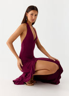 Women's Halter Maxi Dress with Ruffle Thigh Slit and V-Neck - 16