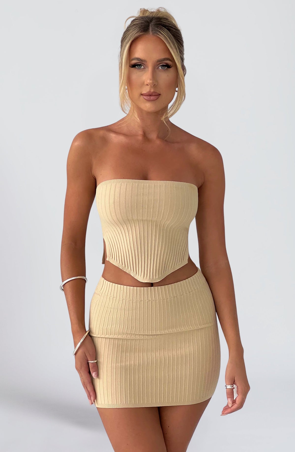Women's Ribbed Bodycon Mini Dress Strapless with Sleek Fitted Silhouette - 2