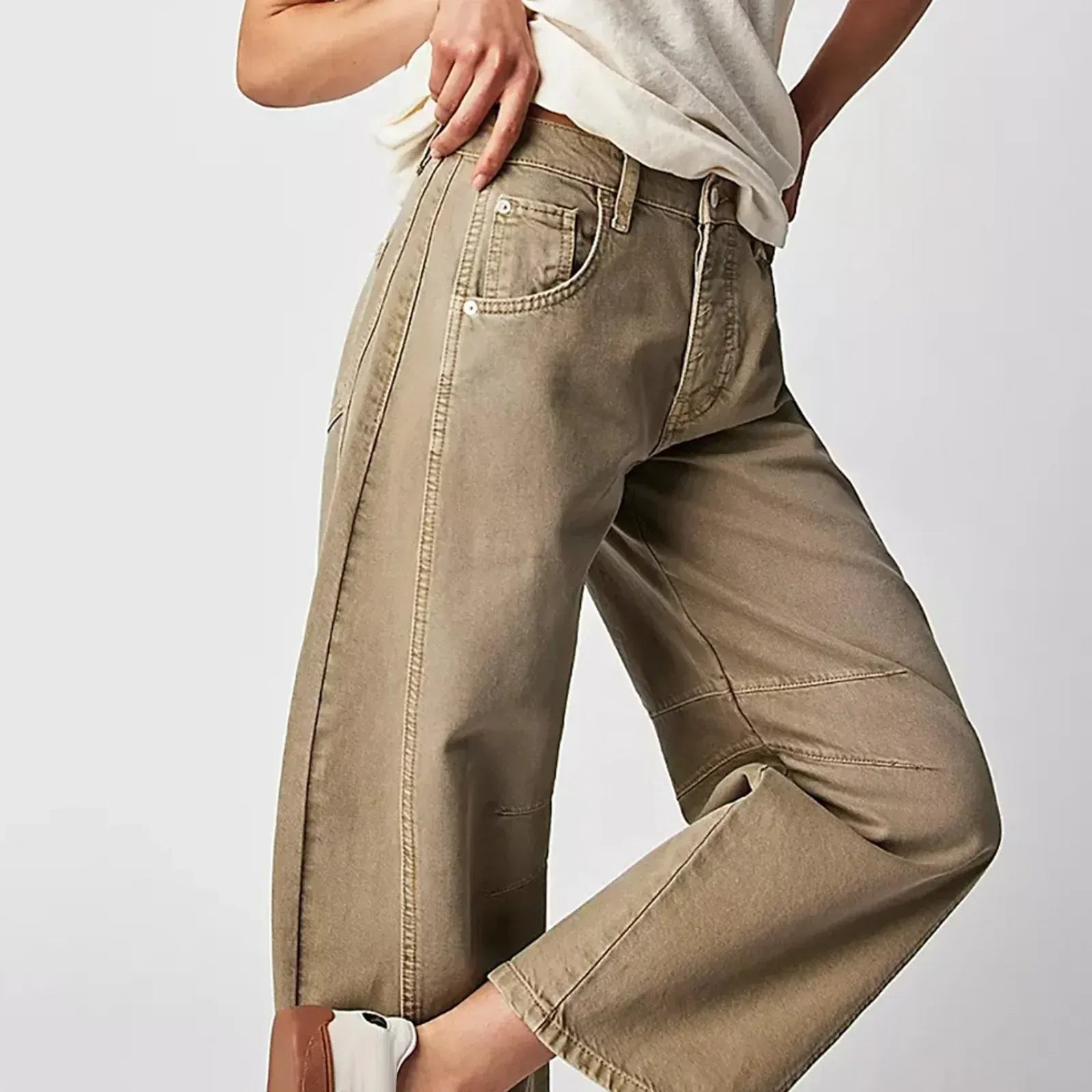 Women's High Waist Barrel Leg Jeans with Relaxed Tapered Fit - 12