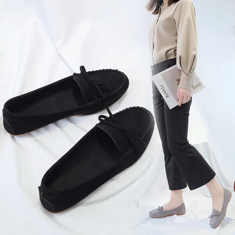 Women's Slip-On Loafer Flats with Bow Detail - Black