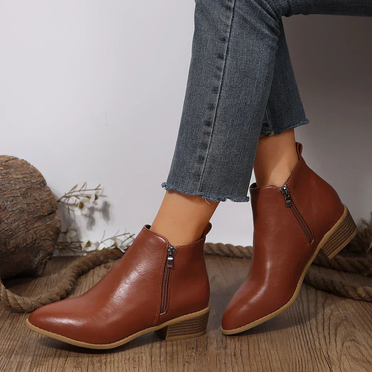 Women's Ankle Boots with Side Zip and Block Heel - Brown