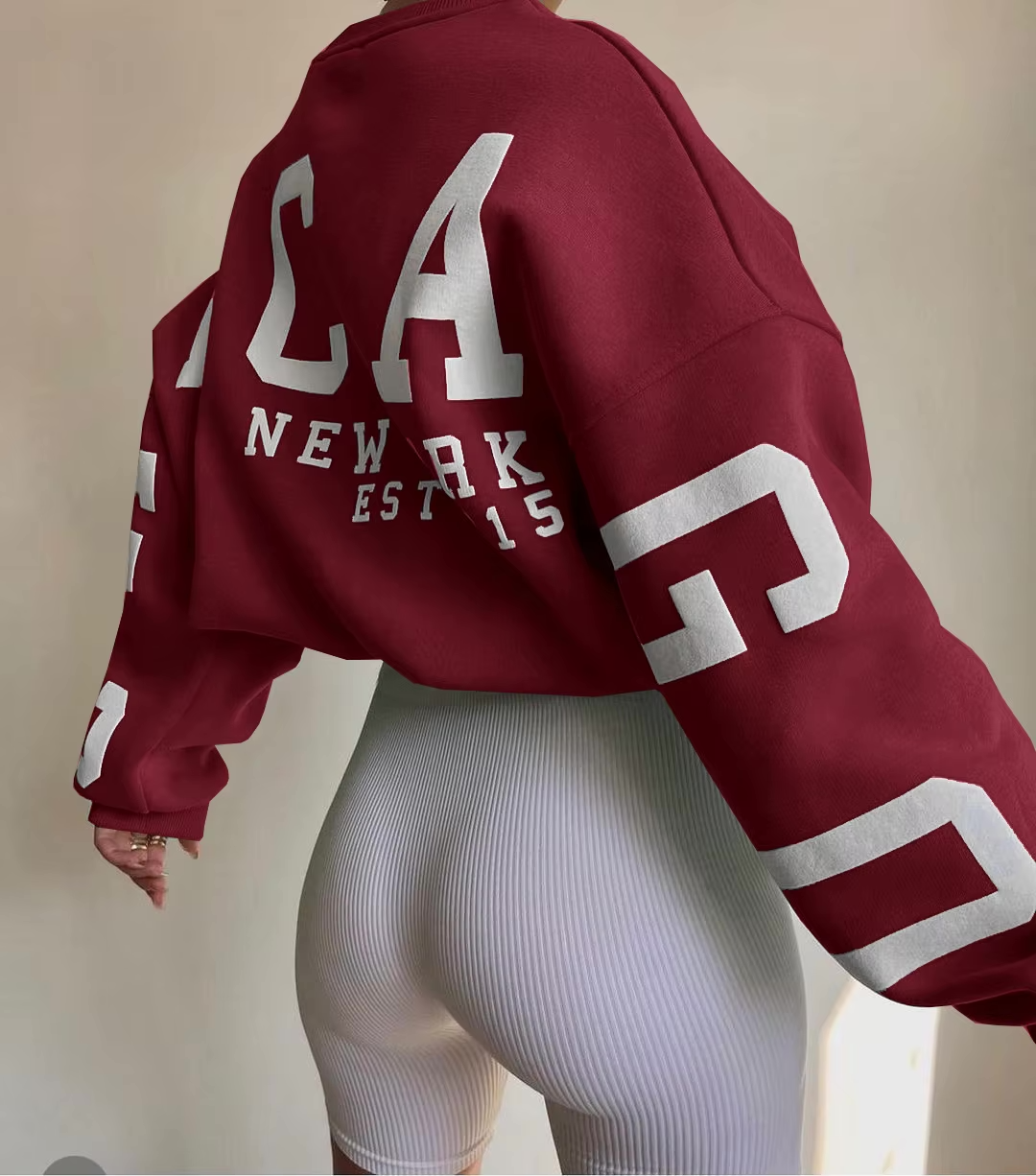 Women's Oversized Sweatshirt with City Print and Crew Neck - Red