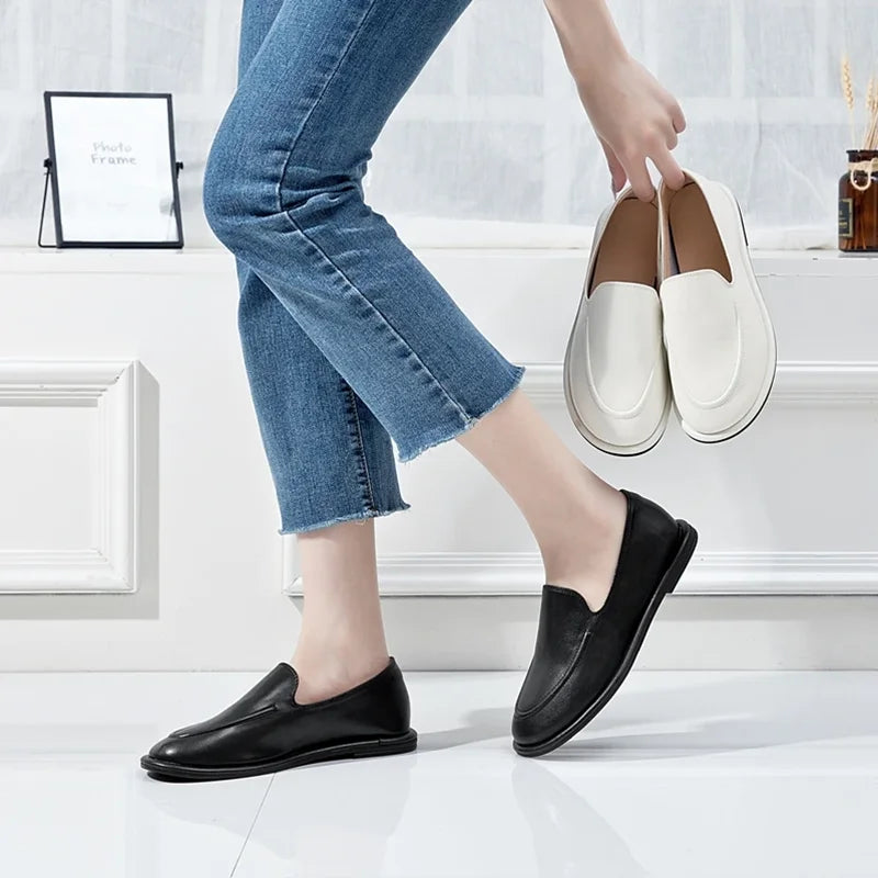 Women's Loafers Slip-On Flat with Round Toe - 6
