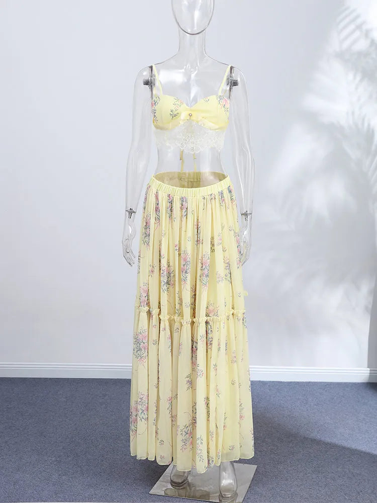 Women's Two-Piece Set Lace Bralette with Floral Tiered Maxi Skirt - 6