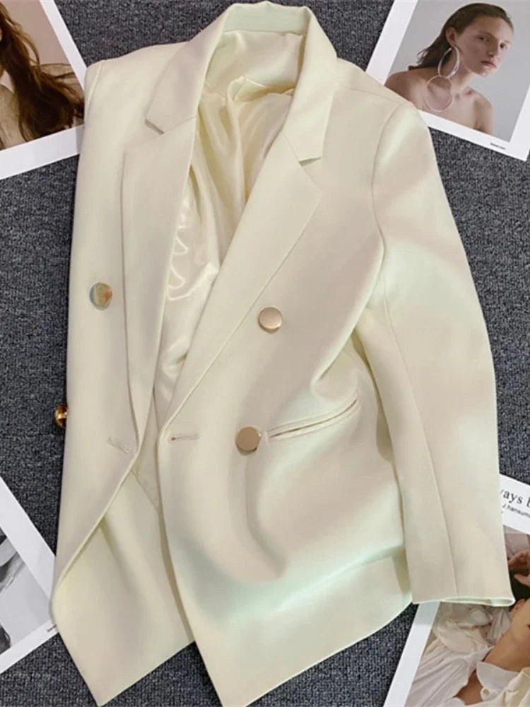 Women's Blazer Double-Breasted with Notched Lapel and Structured Fit - Off-White