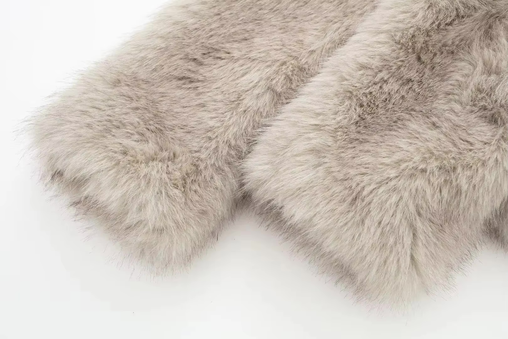 Women's Faux Fur Coat with Wide Collar - 14